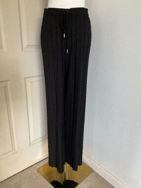 Solid black pant